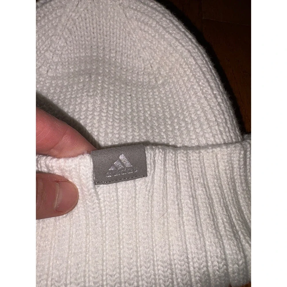 Adidas Kids White Ribbed Knit Beanie Hat OSFW Recycled Polyester Logo Patch